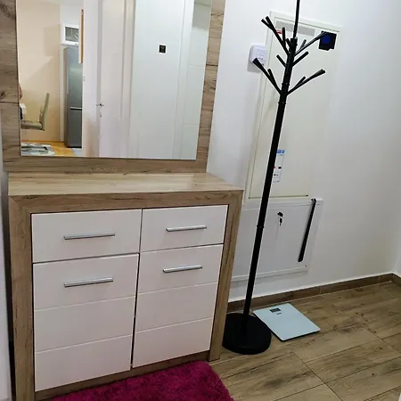 Apartment Lara *