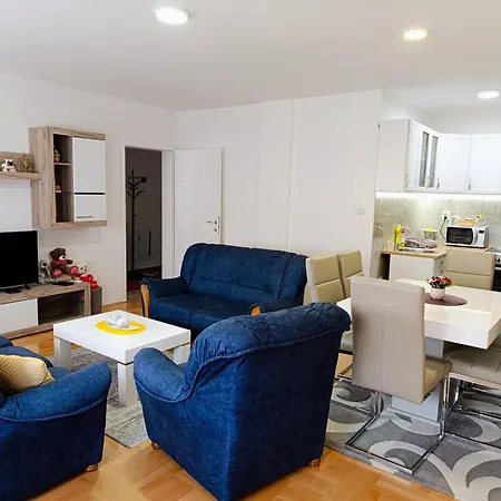 Apartment Lara Pirot