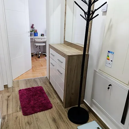 Apartment Lara Pirot