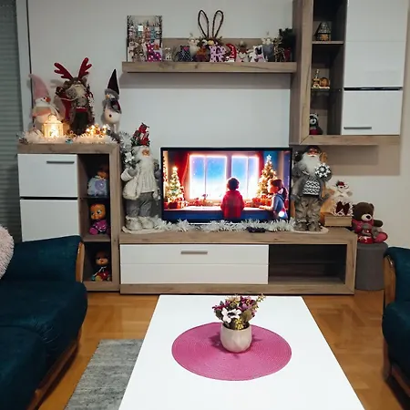 Apartment Lara