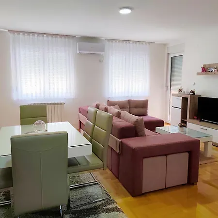 Lara Apartment Pirot